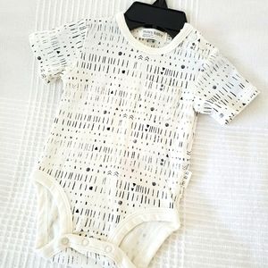 Unisex one piece for newborn